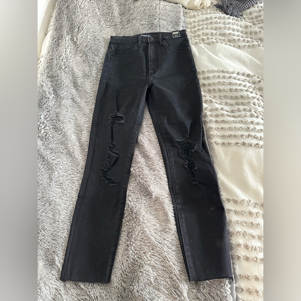 *SOLD* Abercrombie Ultra High Rise Super Skinny Ankle Jeans 26s